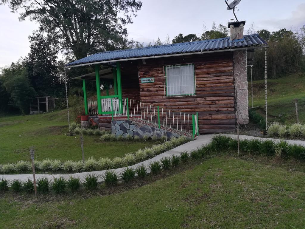 Hotel Campestre El Refugio De Balsora ฟิลานเดีย ภายนอก รูปภาพ